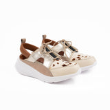 Millie Taupé y Pelo